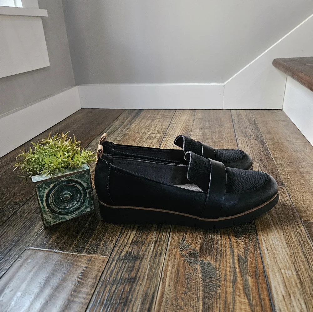 NWOT Dr. Scholl's Webster Women's Black Slip-On Comfortable‎ Loafers. Size 11W